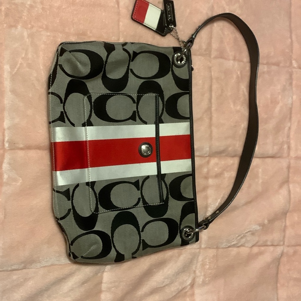 Coach L1276-22418M Hampton Weekend Signature Stripe Shoulder Crossbody Option